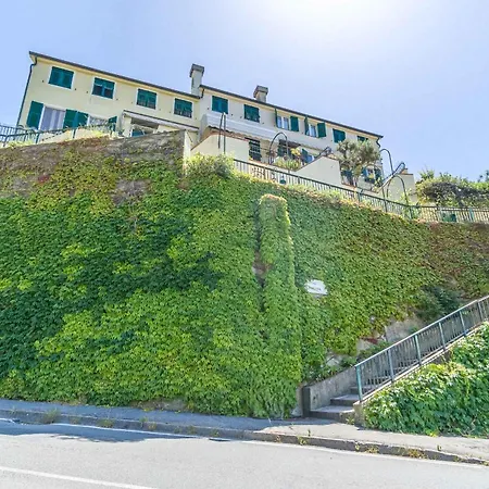 Apartment Colle Degli Ometti Vintage Chic Flat Genoa